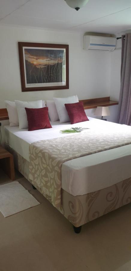 Port Glaud Chrisent Residence מראה חיצוני תמונה